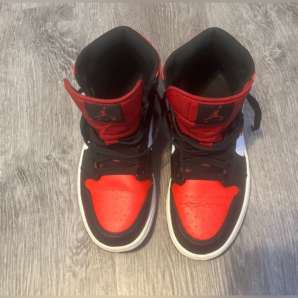Air Jordan 1 Mid - Picture 6 of 7